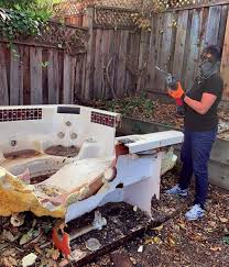 Professional Junk Removal in Parkway, CA